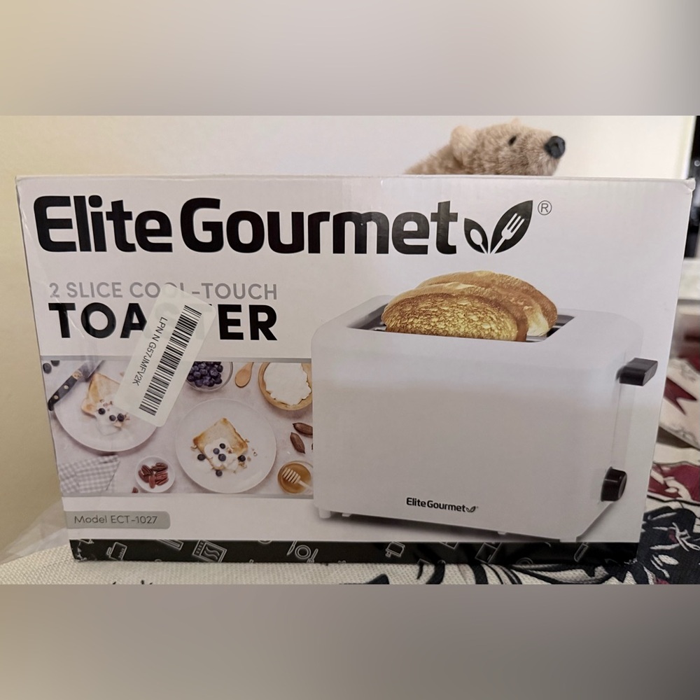 Elite Gourmet Two Slice Cool Touch Toaster in White